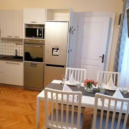 Апартаменты Apartman Lusetic Опатия Экстерьер фото